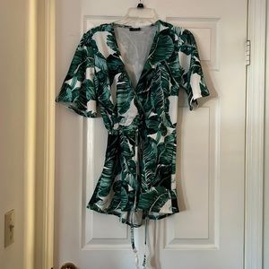 Floral Plunge VNeck Romper